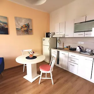 https://oasis-apartment.hotelinzadar.com